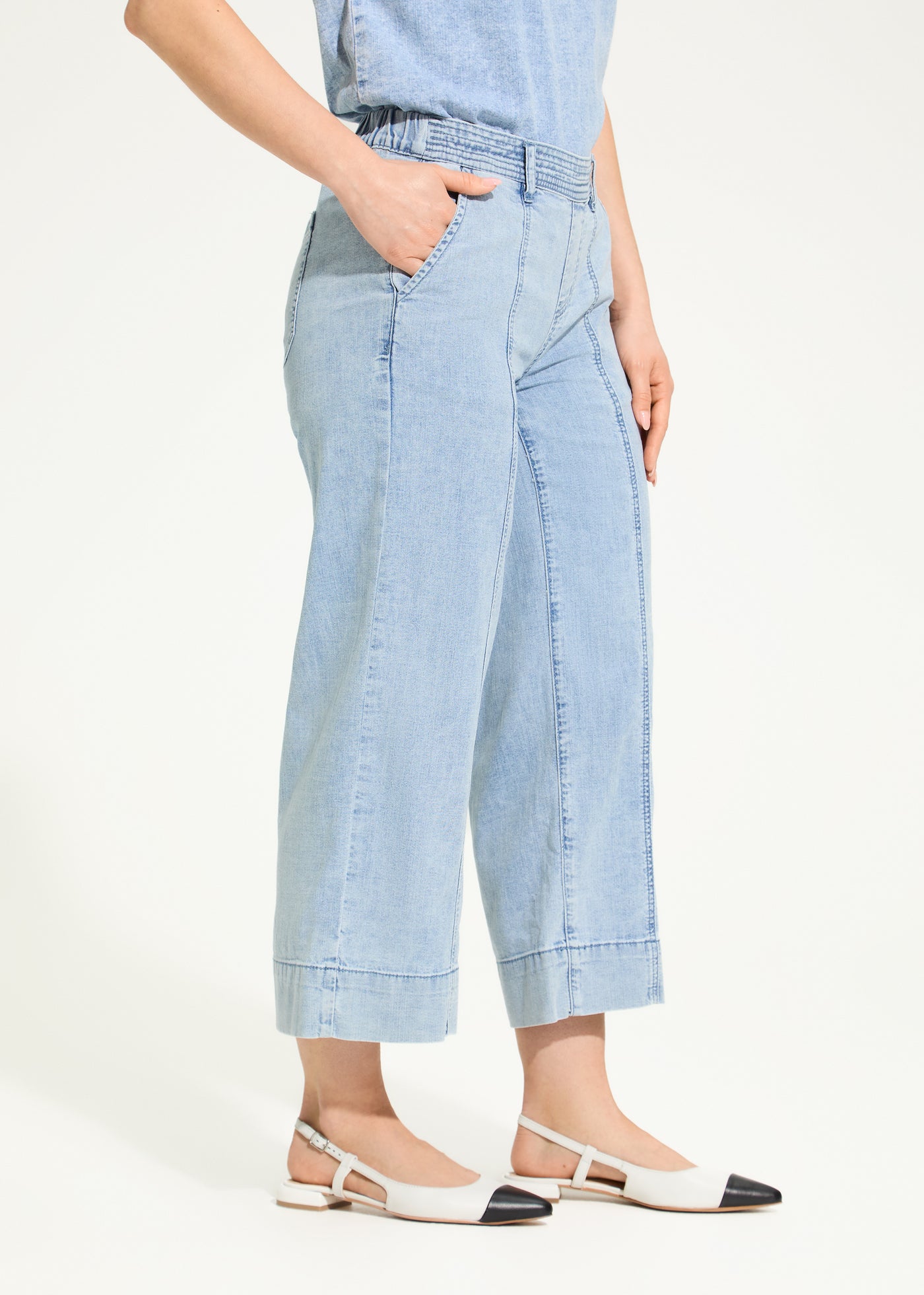 Pull-On Wide Crop French Dressing Jeans