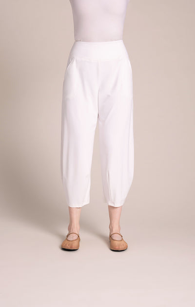 Narrow Lantern Pants Sympli