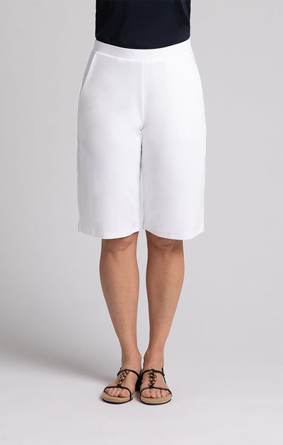Nu Straight Leg Short Sympli