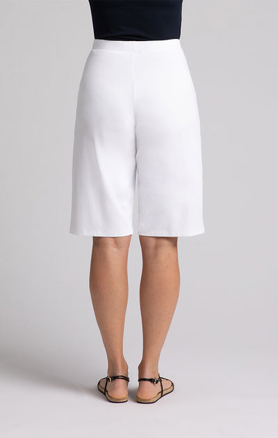 Nu Straight Leg Short Sympli
