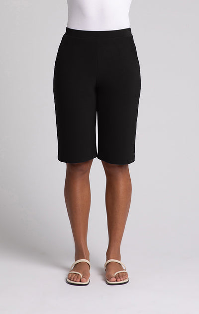 Nu Straight Leg Short Sympli