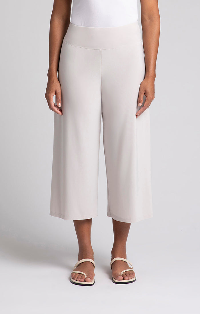 Side Slit Wide Capri Sympli